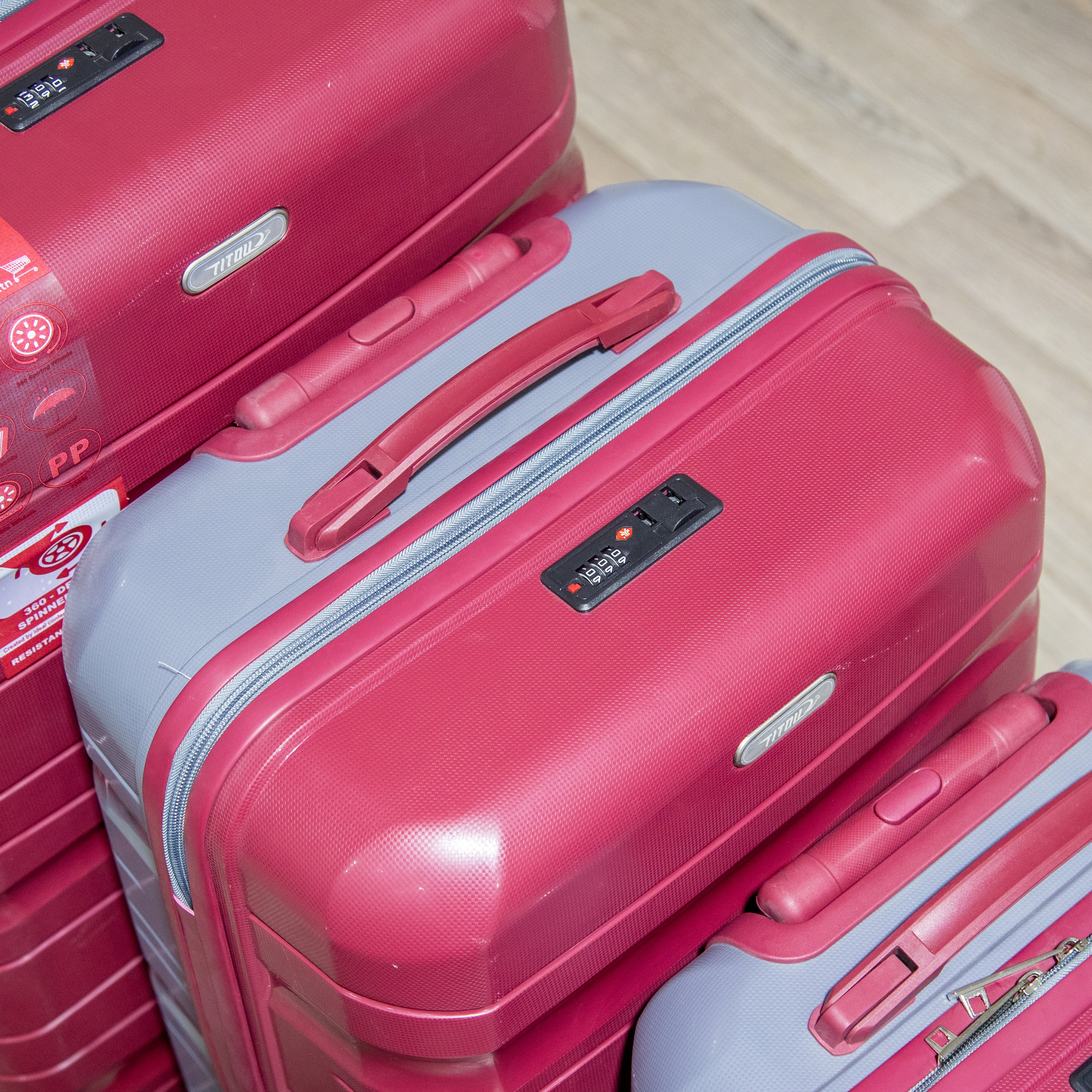 SET TITOU DEMONTABLE